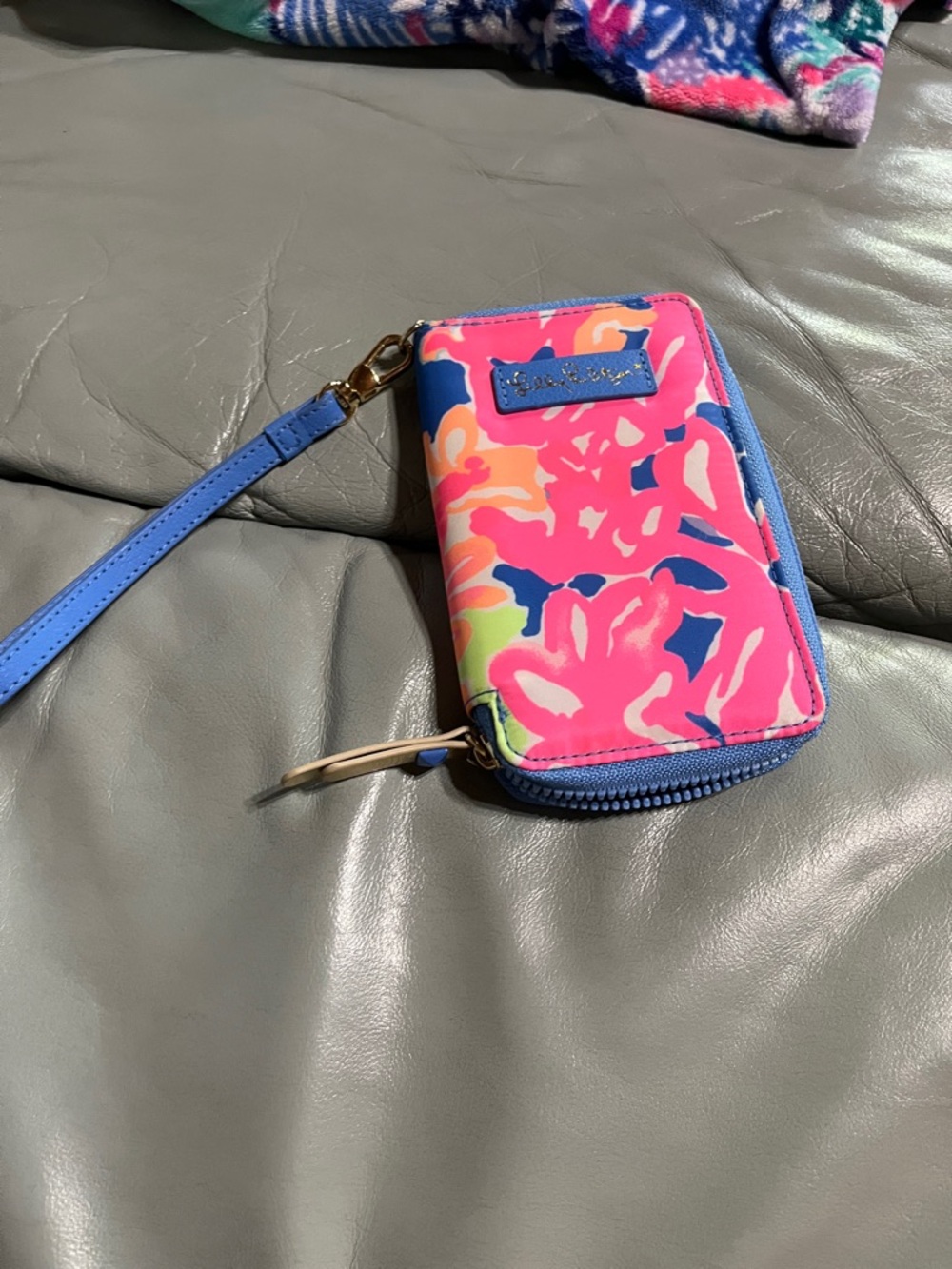 Colorful Floral Wristlet Phone Wallet - Blue/Pink
